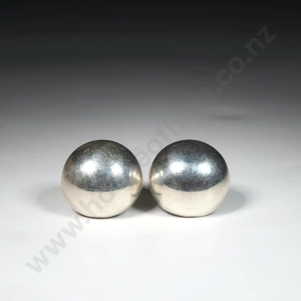 Sterling Silver Dome Top Earrings. Mexico Image 1++