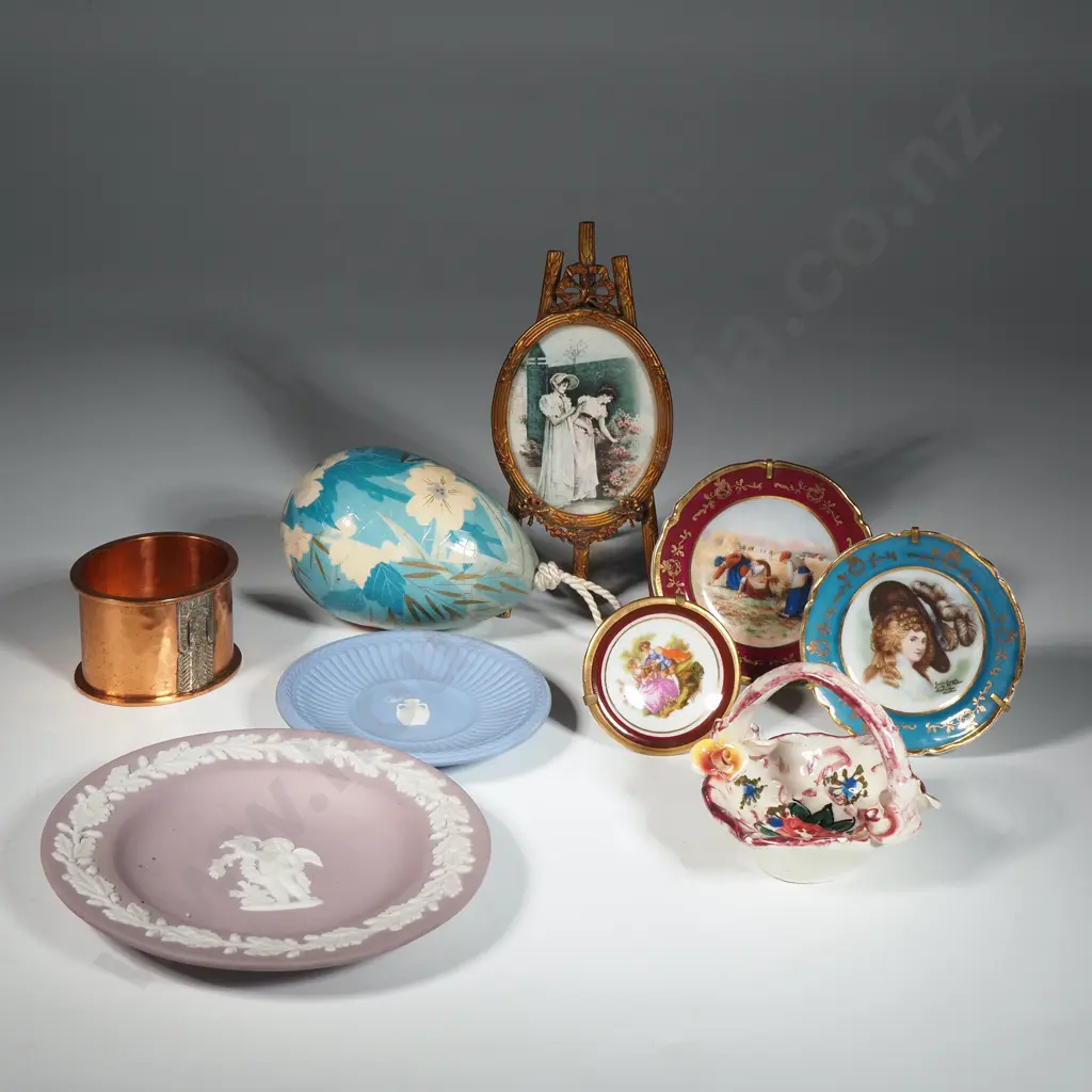 Miniature Limoges  Wedgwood Lilac & Wedgwood Blue Plates, Miniature Italian Bowl & Miniature On Easel  Image 1++