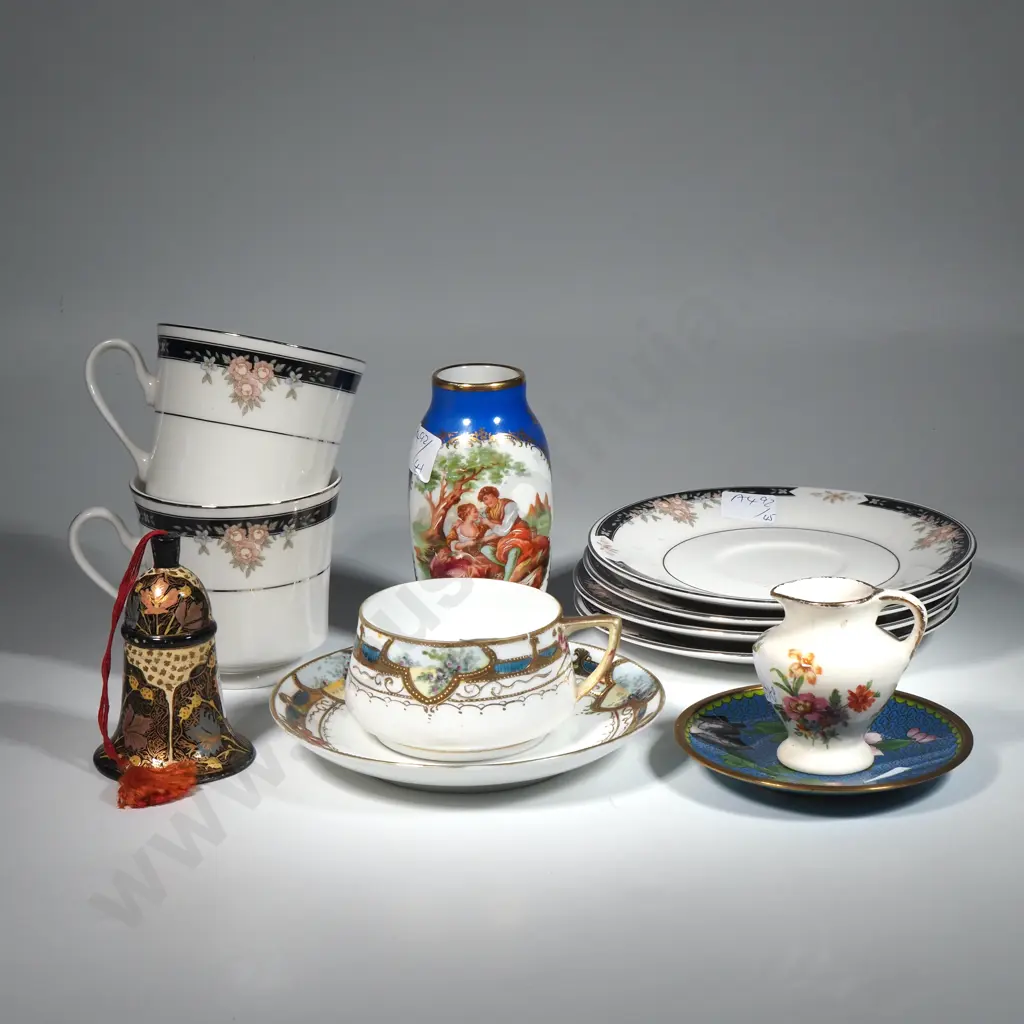 Assortment of Decorative Porcelain Items Image 1++