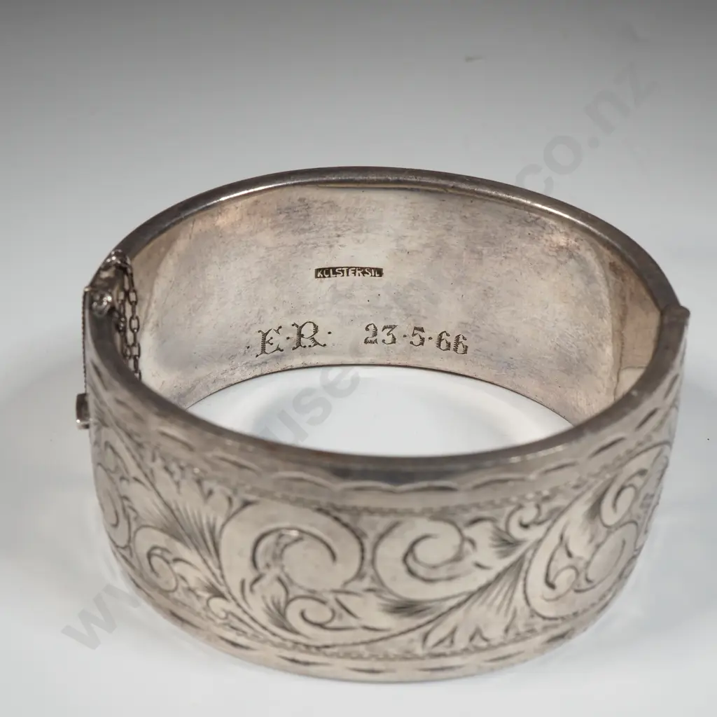 Wide Sterling Silver Hinged Bracelet w Scroll Decoration Image 1++