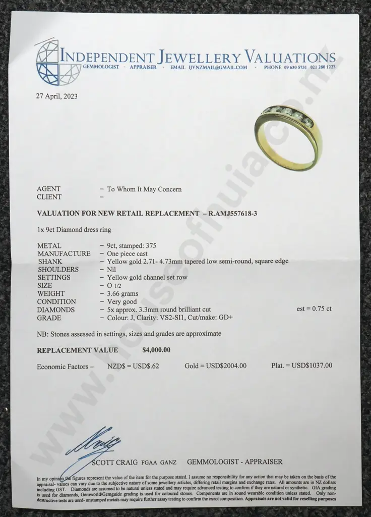 9ct Gold Diamond Ring w Valuation - $4,000.00 Image 1++