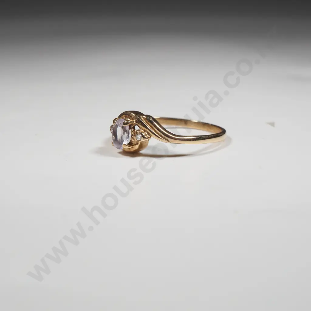 9ct Gold & Gem Ring Image 1++
