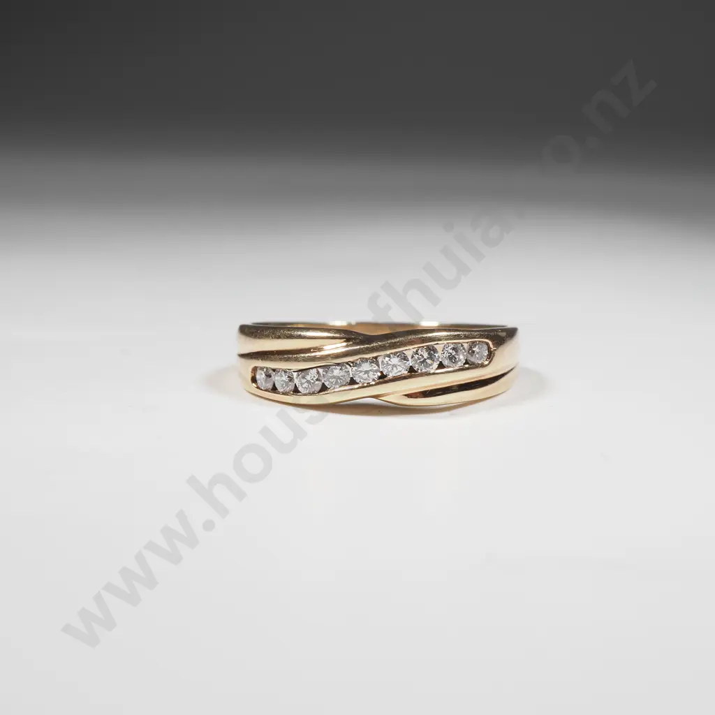 9ct Gold Diamond Ring Image 1++