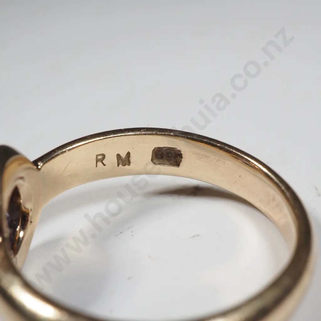 18ct Gold Tanzanite Ring Image 1++