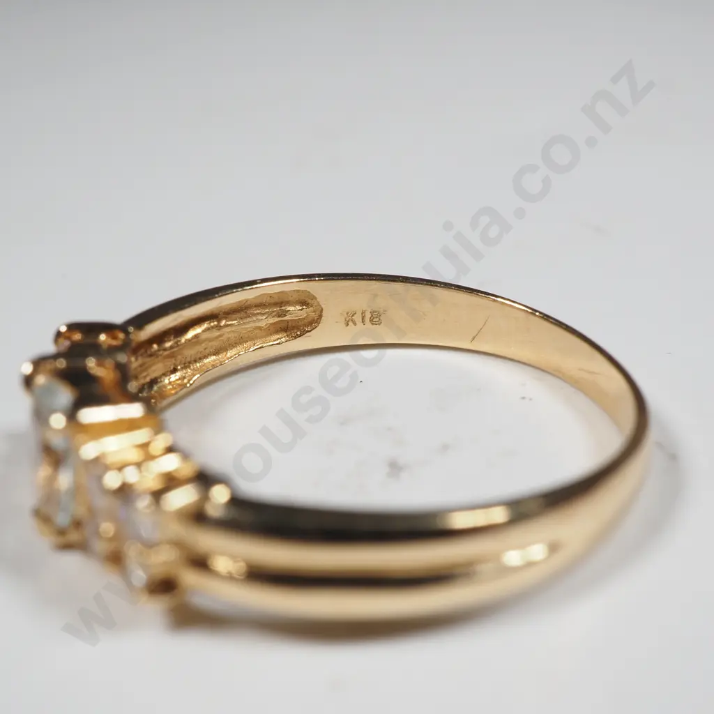 18ct Gold White & Blue Heart Gem Ring Image 1++