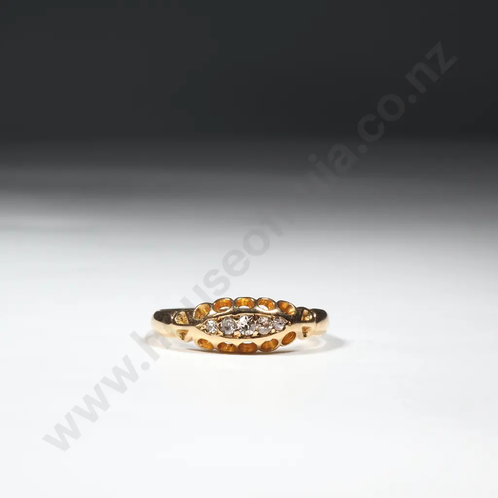 Antique 18ct Gold Diamond Ring w Crisp English Hallmarks Image 1++