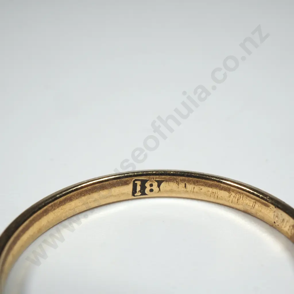Antique 18ct Gold Wedding Band Image 1++