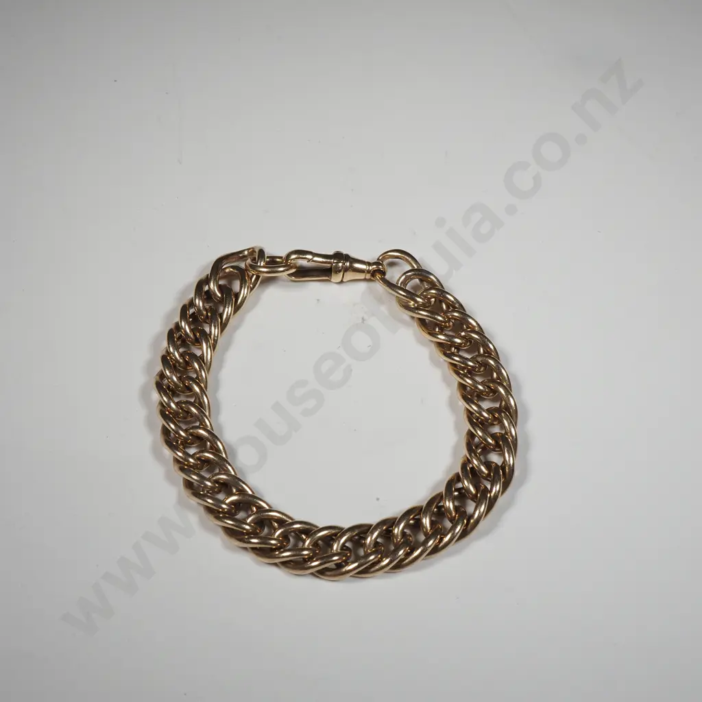 Substantial 9ct Gold Tight Curb Link Braceet Image 1++
