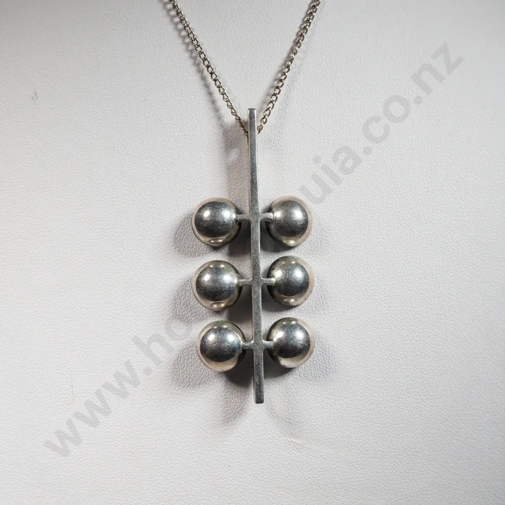 Sterling Silver Modernist Pendant & Chain Image 1++