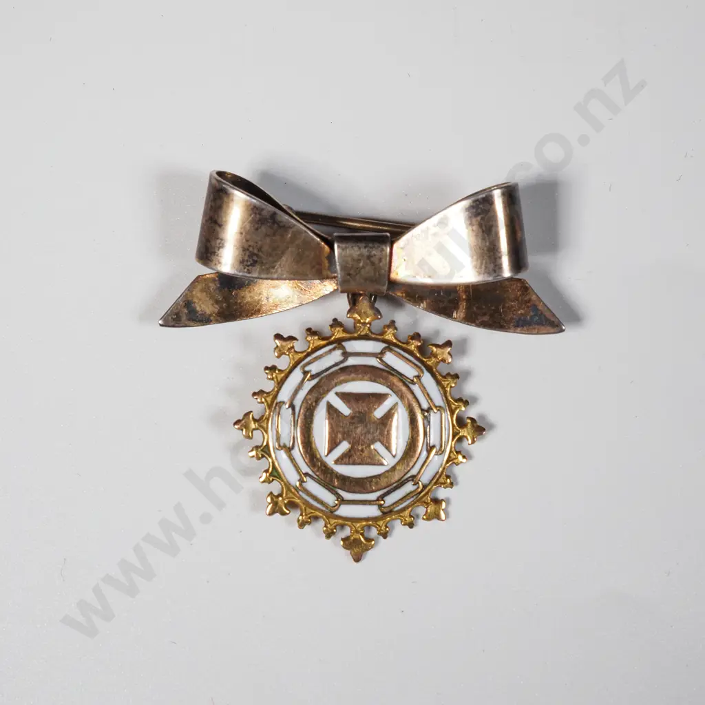 9ct Gold Brooch suspended on Stg Sil Mount w Valuation Image 1++