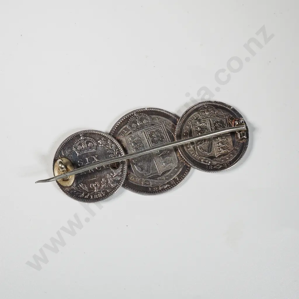Silver Three Coin Brooch Featuring A Victorian Head Shilling & Two Sixpences Overlapping 1887 Image 1++