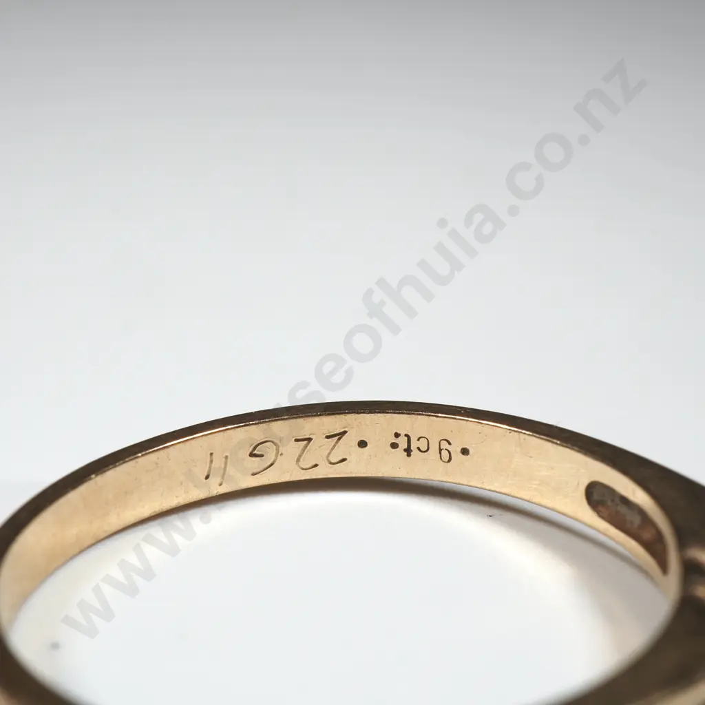 9ct Gold Solitaire Diamond Ring Image 1++