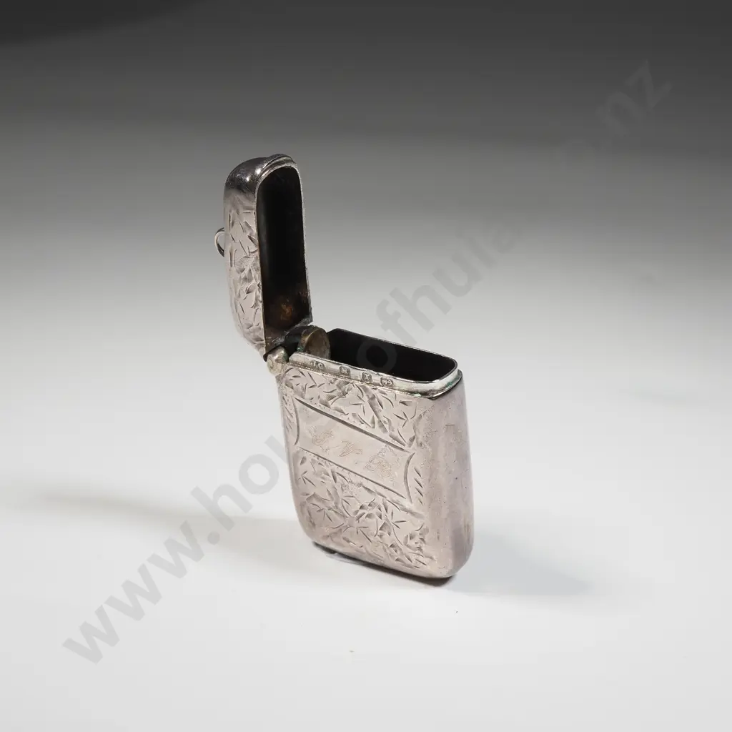 Sterling Silver Vesta Box With Ribbon Shaped Cartouche & Allover Leaf Decoration  Image 1++