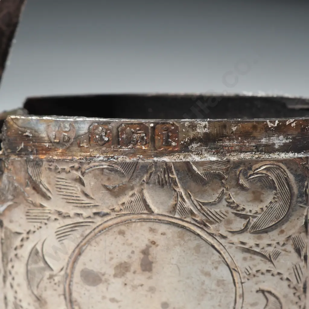 Sterling Silver Vesta Box With Allover Scroll Decoration & Empty Circular Cartouche Image 1++