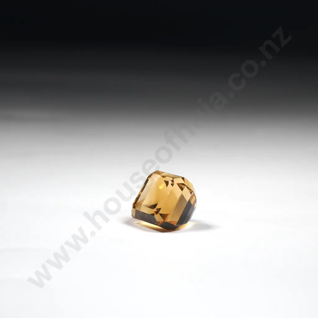 Rectangular Yellow Facetted  Citrine Gemstone Image 1++
