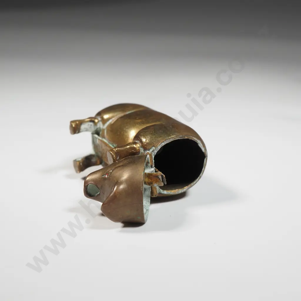 Brass Figural Pig Vesta Case Image 1++