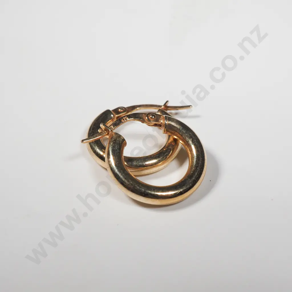 9ct Gold Huggie Earrings Image 1++