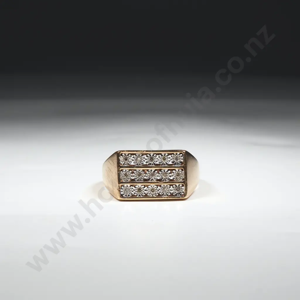 9ct Gold Illusion Set Diamond Ring Image 1++