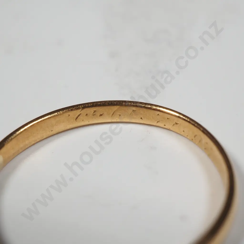 22ct Gold Wedding Band w English Hallmarks Image 1++