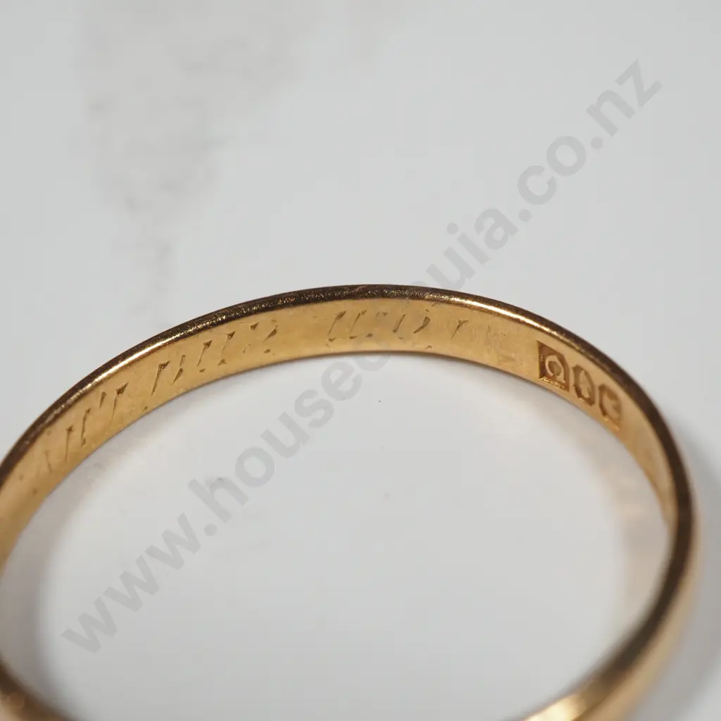 22ct Gold Wedding Band w English Hallmarks Image 1++