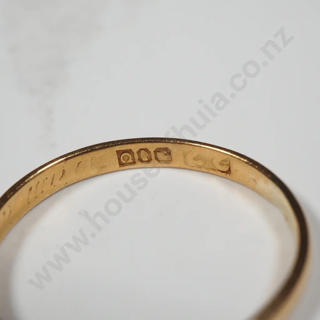 22ct Gold Wedding Band w English Hallmarks Image 1++