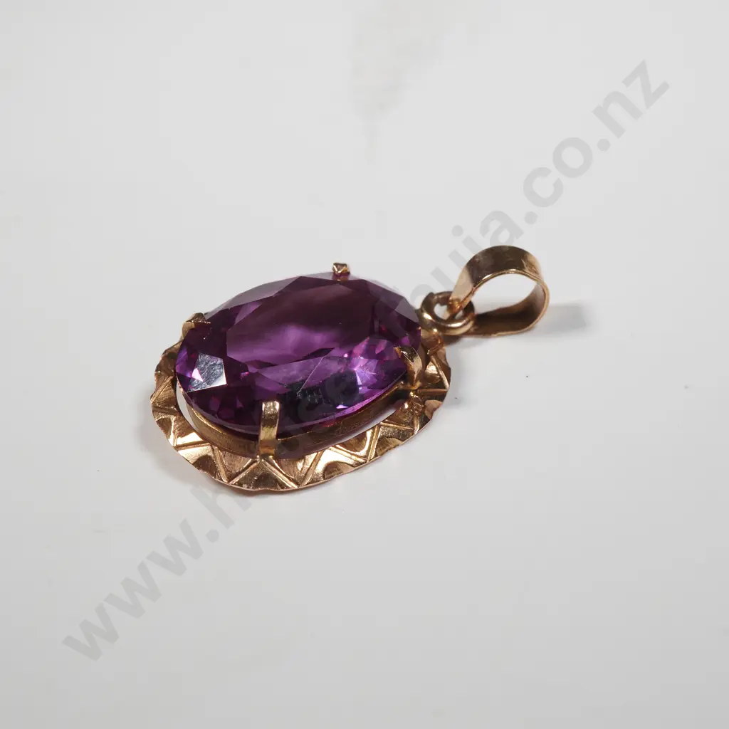 14ct Gold & Amethyst Pendant Image 1++