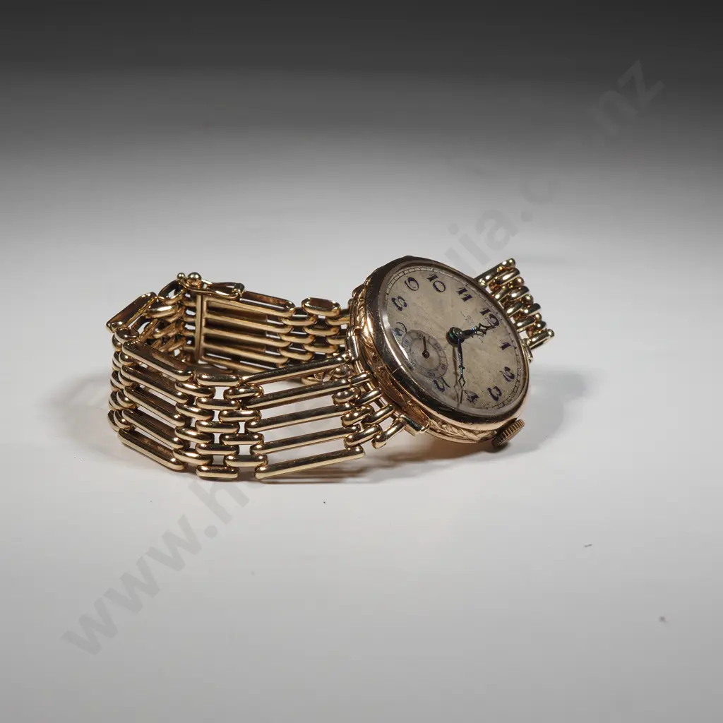 Cyma Gents 9ct Watch With Gatelink Bracelet/Strap Image 1++