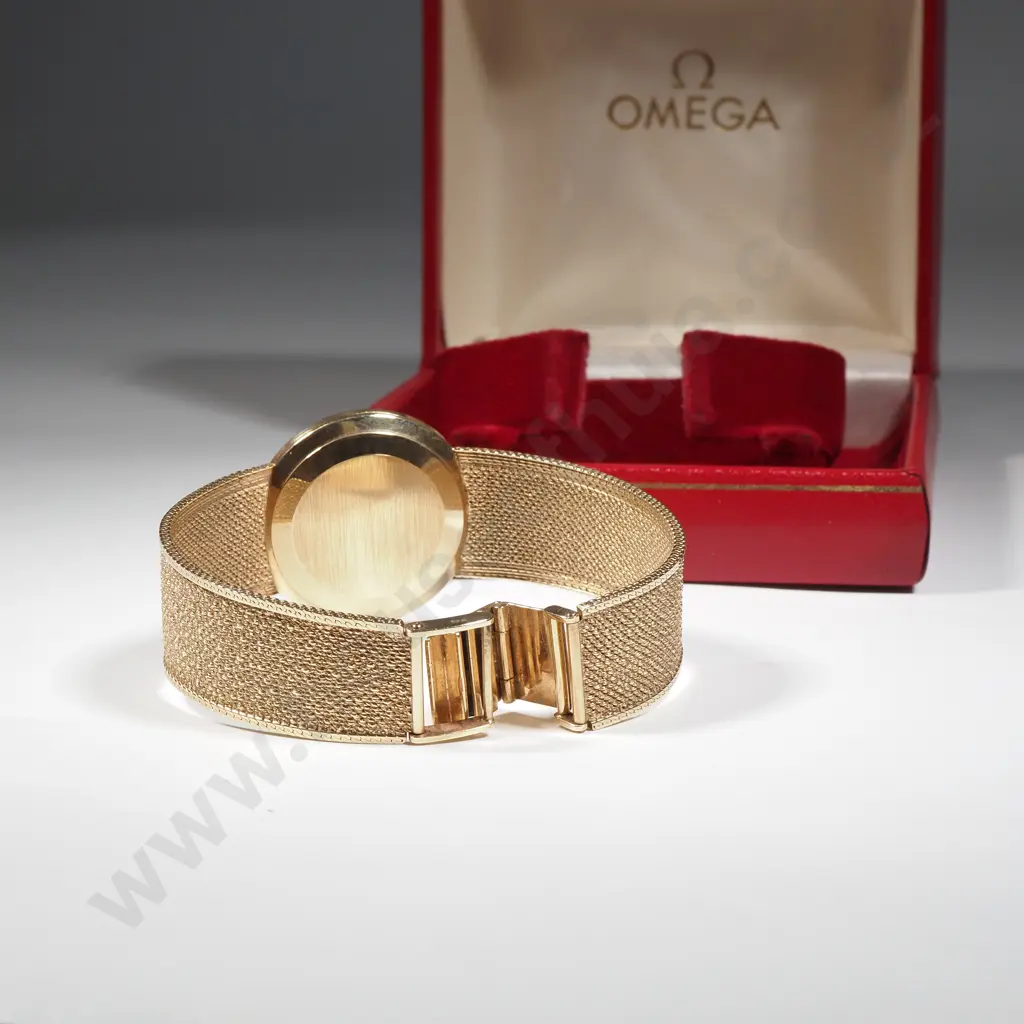 Solid 9ct Gold Omega Wrist Watch in Original Box Image 1++