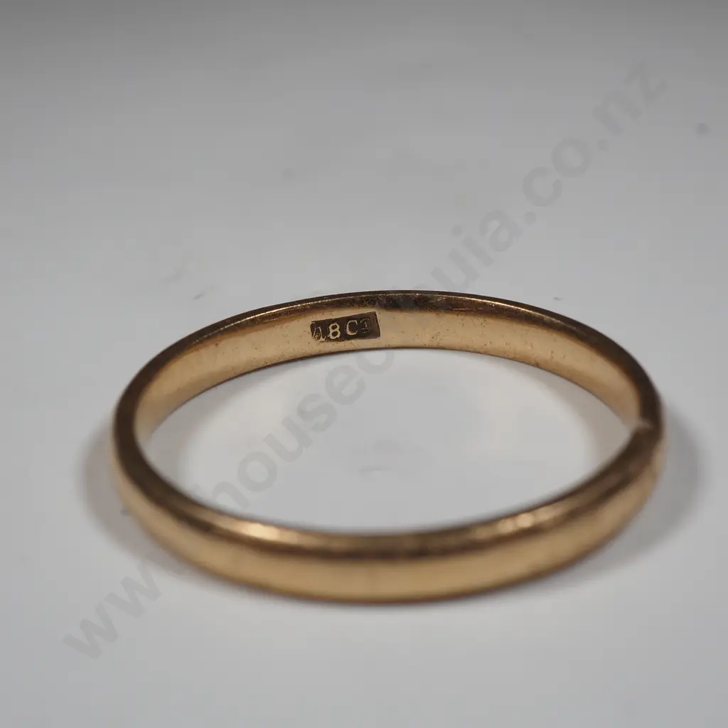 Antique 18ct Gold Wedding Band Image 1++