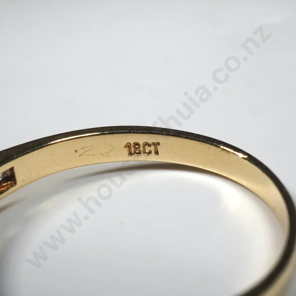 18ct Yellow Gold & White Gold Solitaire Diamond Ring - Evaluation $3,790 Image 1++