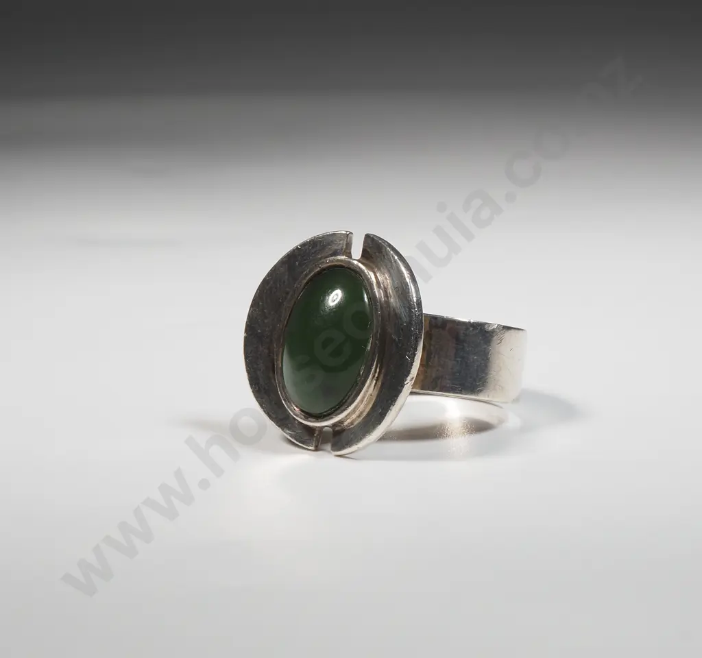 Sterling Silver & Greenstone Ring Image 1++