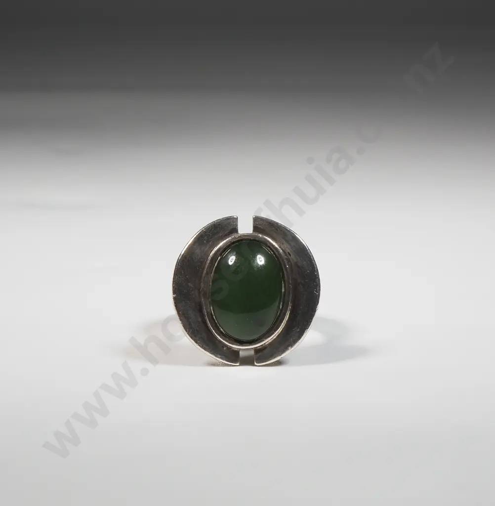 Sterling Silver & Greenstone Ring Image 1++