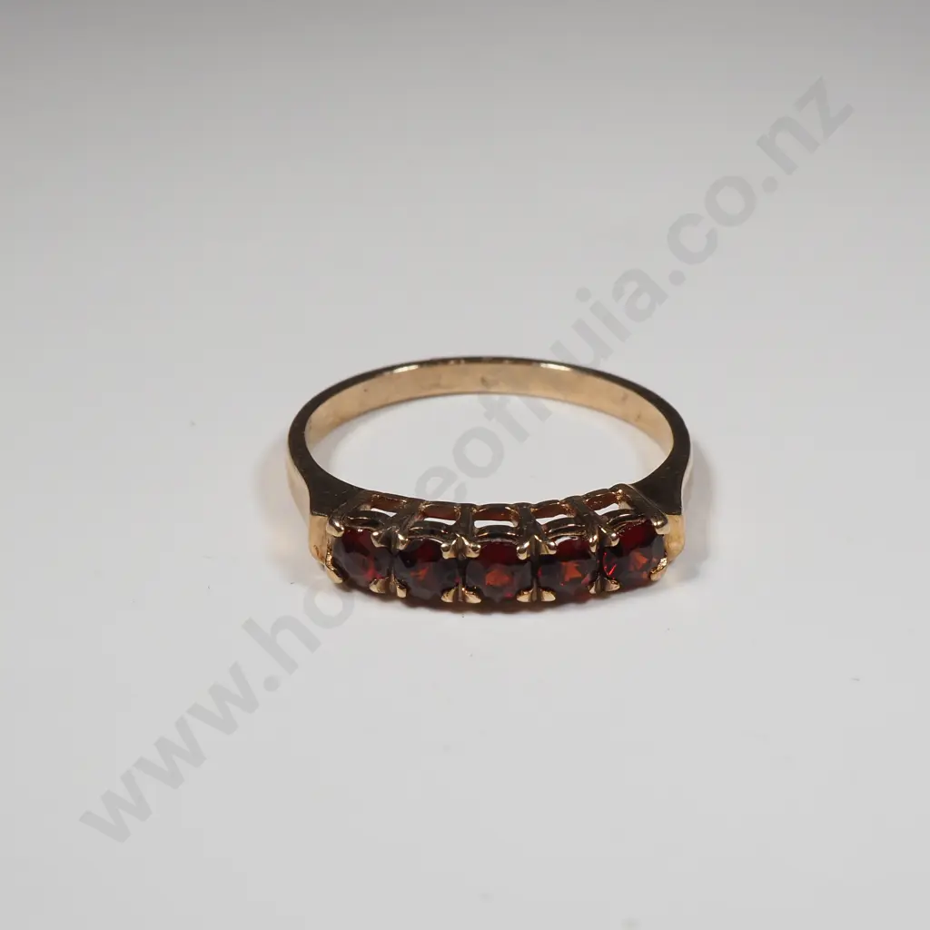 9ct Gold & Gem Ring Image 1++
