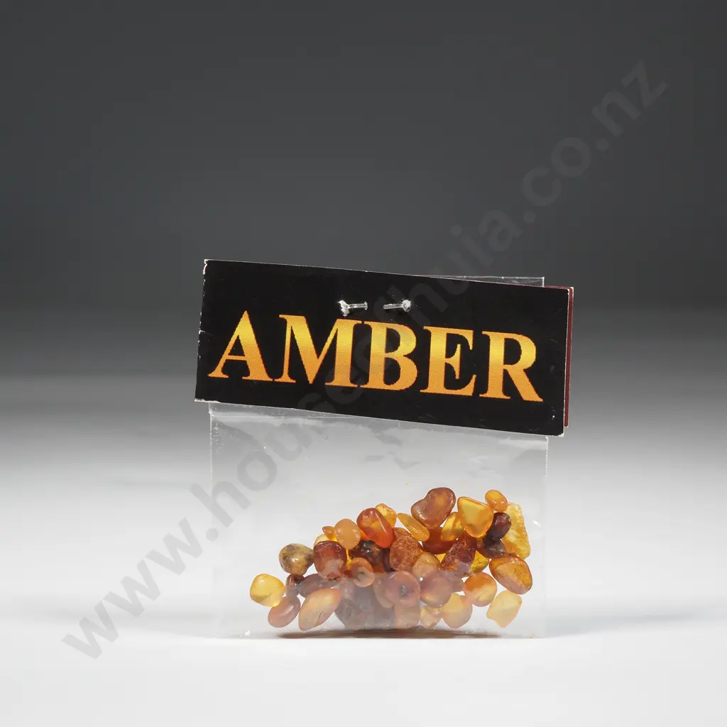Ex-jewellers Stock: Assorted Baltic Amber Pieces Image 1++