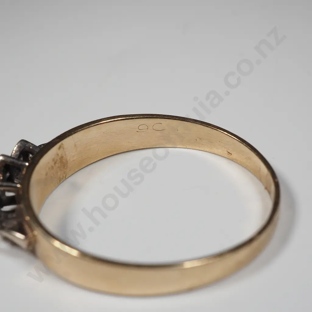 9ct Gold Ring Image 1++