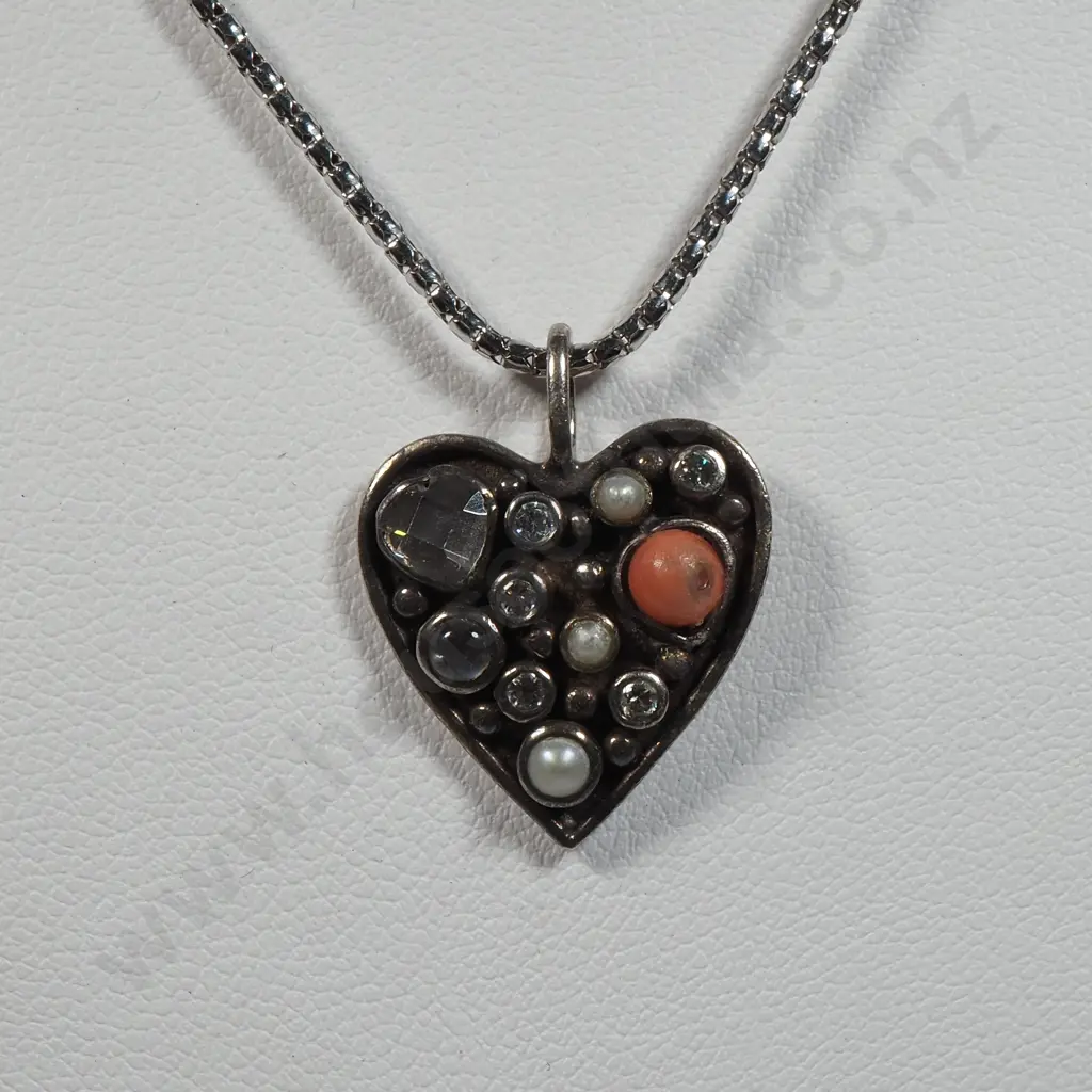 Sterling Silver Gem Set Heart Shaped Pendant With Silver Snake Chain Necklace Image 1++