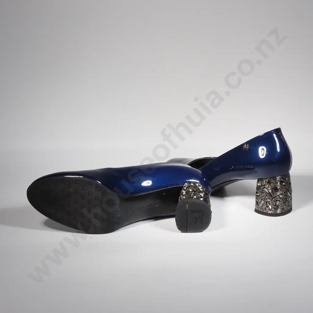 MARINO FABIANI Sally (41) Image 1++