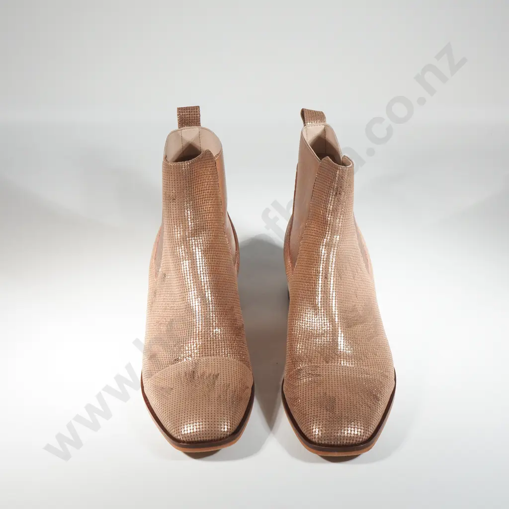 DJANGO & JULIETTE Rose Gold Cut Leather Boots (41) Image 1++