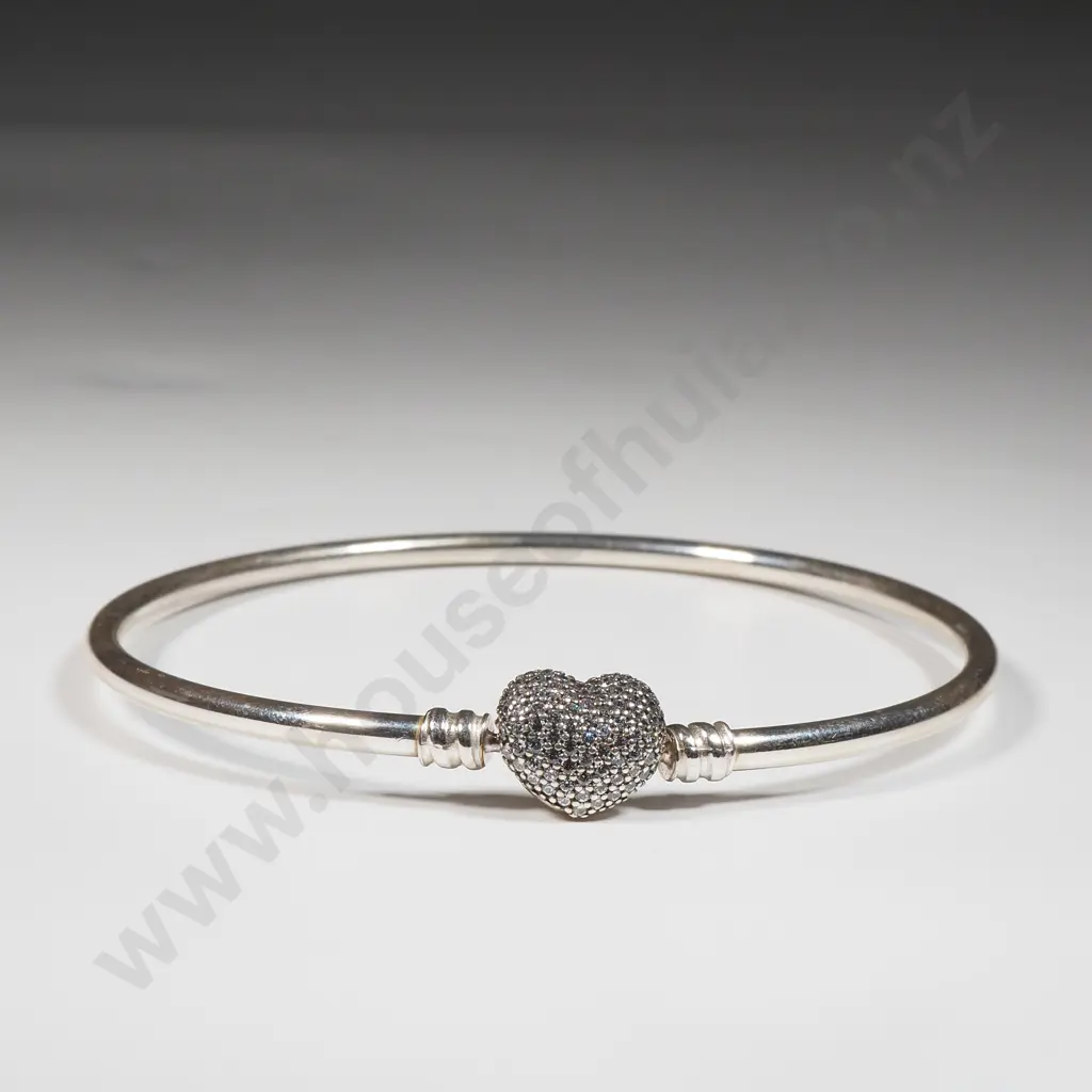 Sterling Silver Pandora Bangle with Heart Locket Set With White Stones & Engraved "Always In My Heart" Image 1++