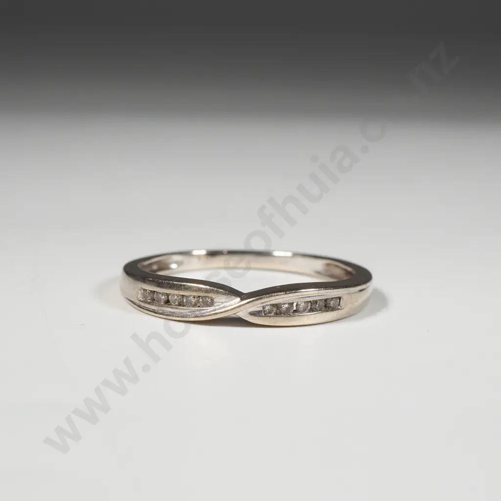 10ct White Gold Diamond Ring Image 1++