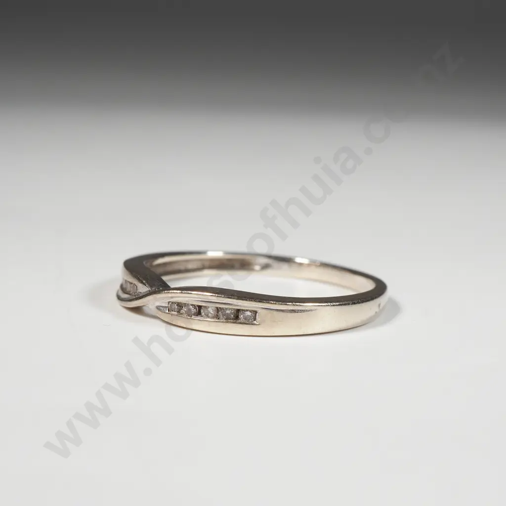 10ct White Gold Diamond Ring Image 1++