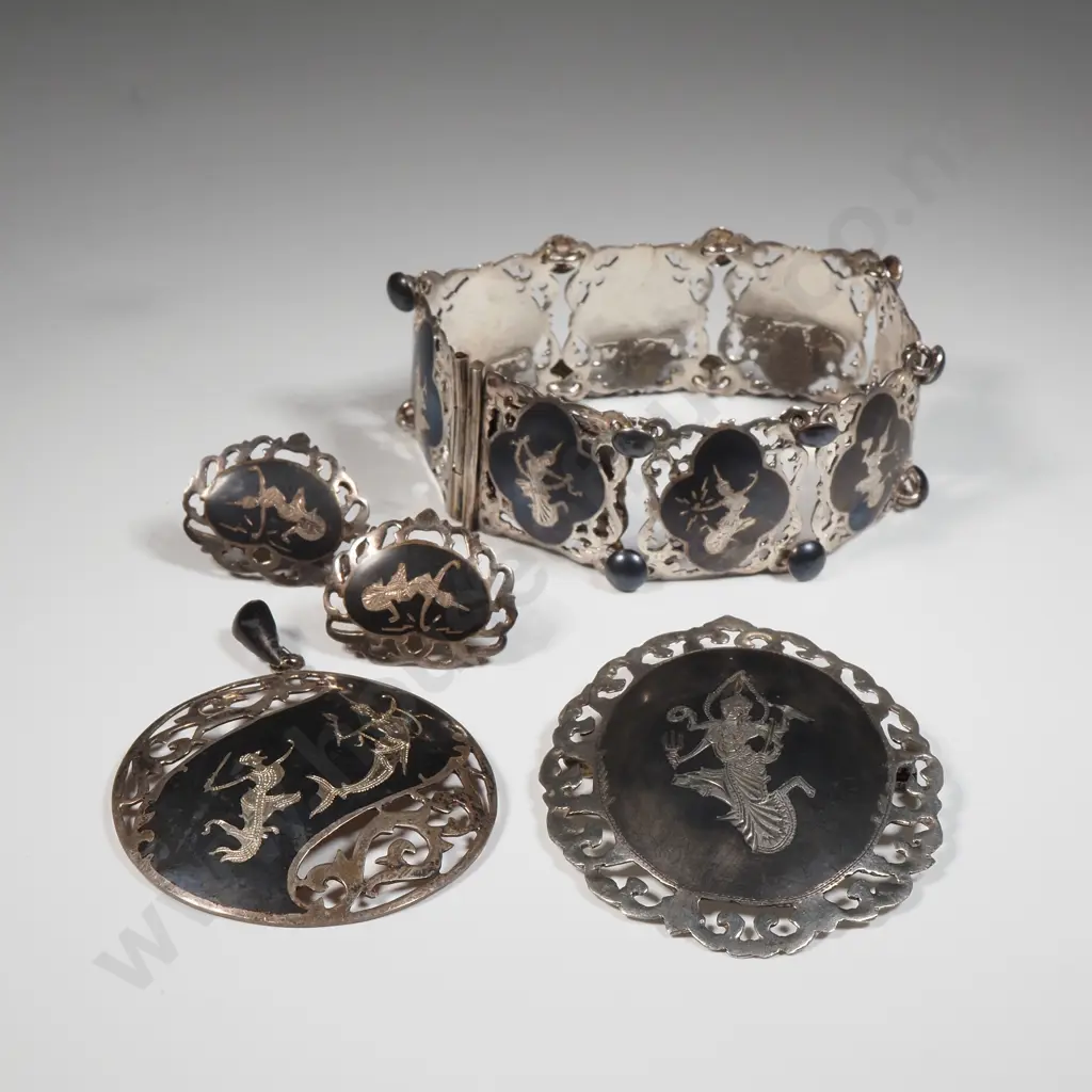 Collection Of Black Siam Sterling Silver Pieces to Include Bracelet,  Large Pendant, Brooch & Pair Of Earrings Image 1++