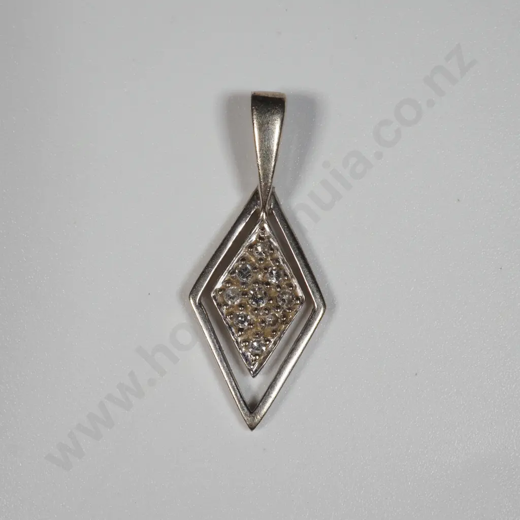 9ct White Gold Pendant Image 1++