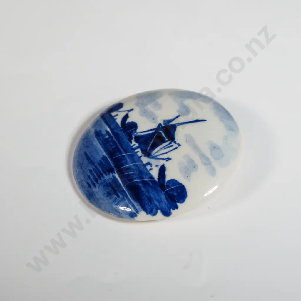 Delft Brooch Image 1++
