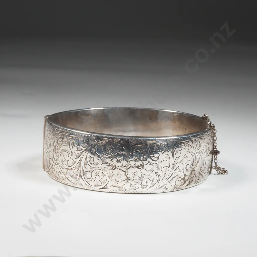Vintage Sterling Silver Bangle With Scroll Decoration. English Assay Marks  Image 1++