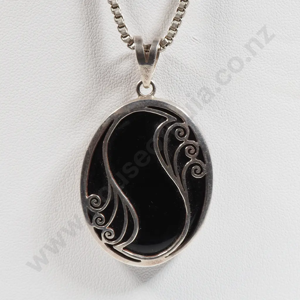Sterling Silver Black Oval Pendant with Silver Swirl Decoration To Front & With A  Box Link Chain Image 1++