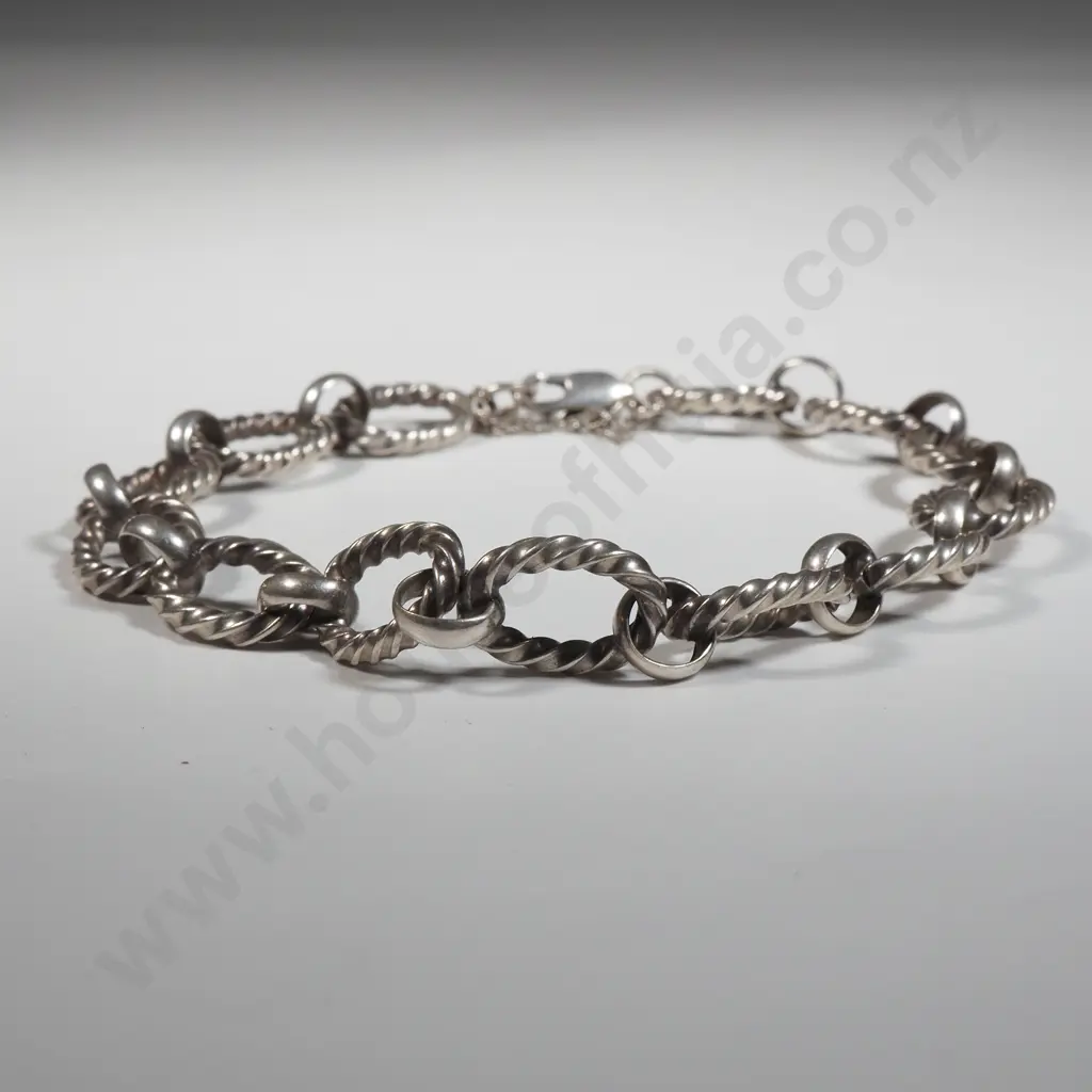Sterling Silver Oval Link Bracelet Image 1++