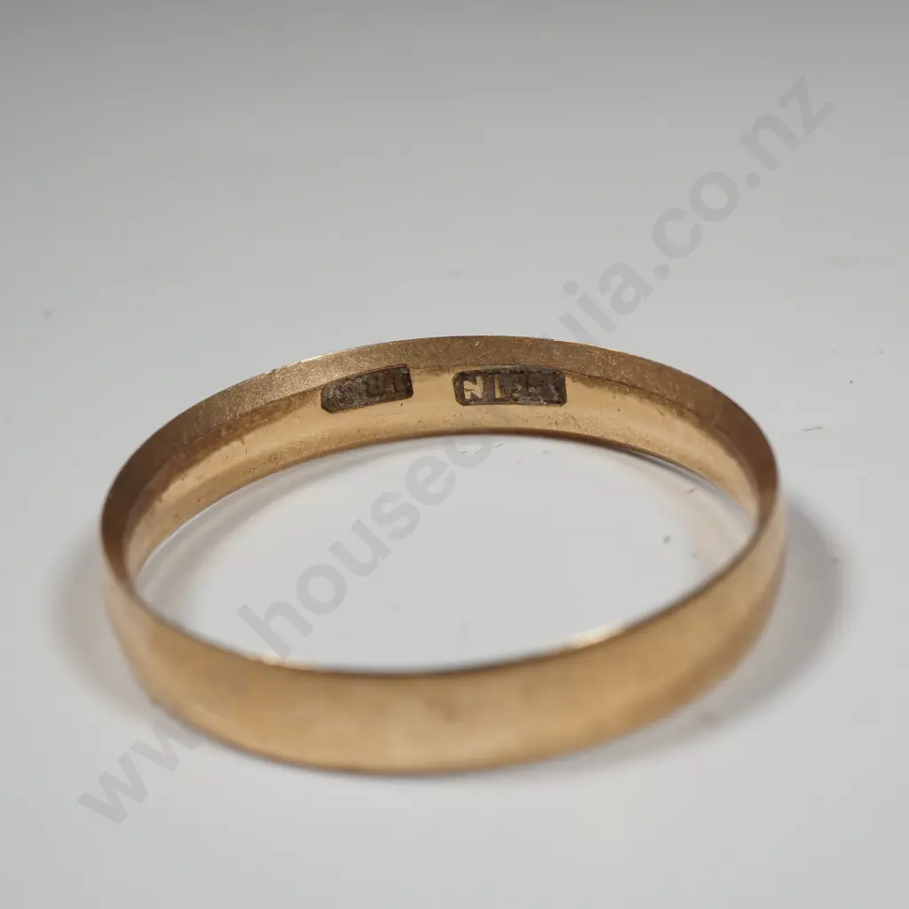 18ct Gold Wedding Band Image 1++