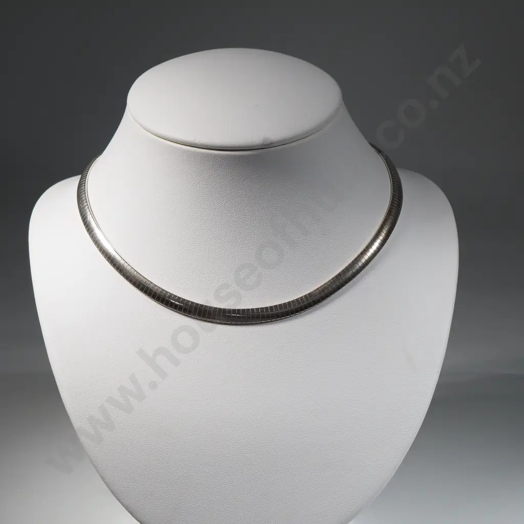 Sterling Silver  Flat  Link  Snake Choker Necklace. Image 1++