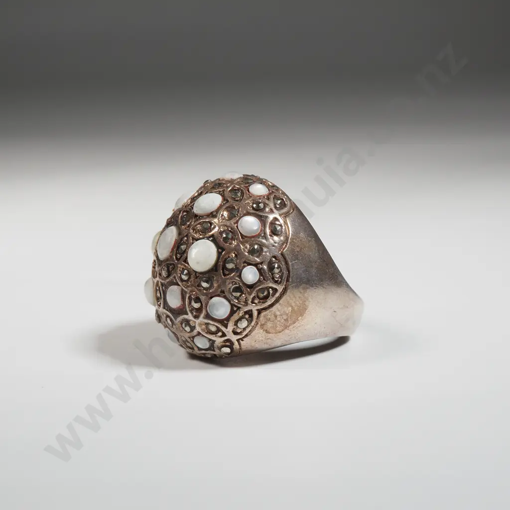 Sterling Silver Dome Top Ring Set with Mother Of Pearl Cabochons Image 1++